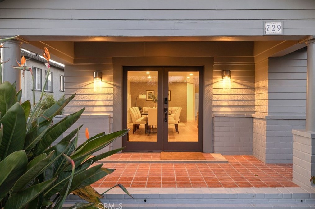 729 Maltman Ave, Los Angeles CA  90026-3520 exterior