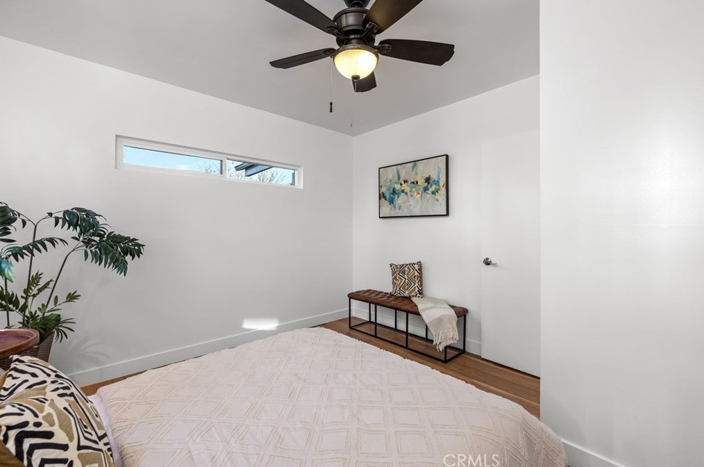 729 Maltman Ave, Los Angeles CA  90026-3550 exterior