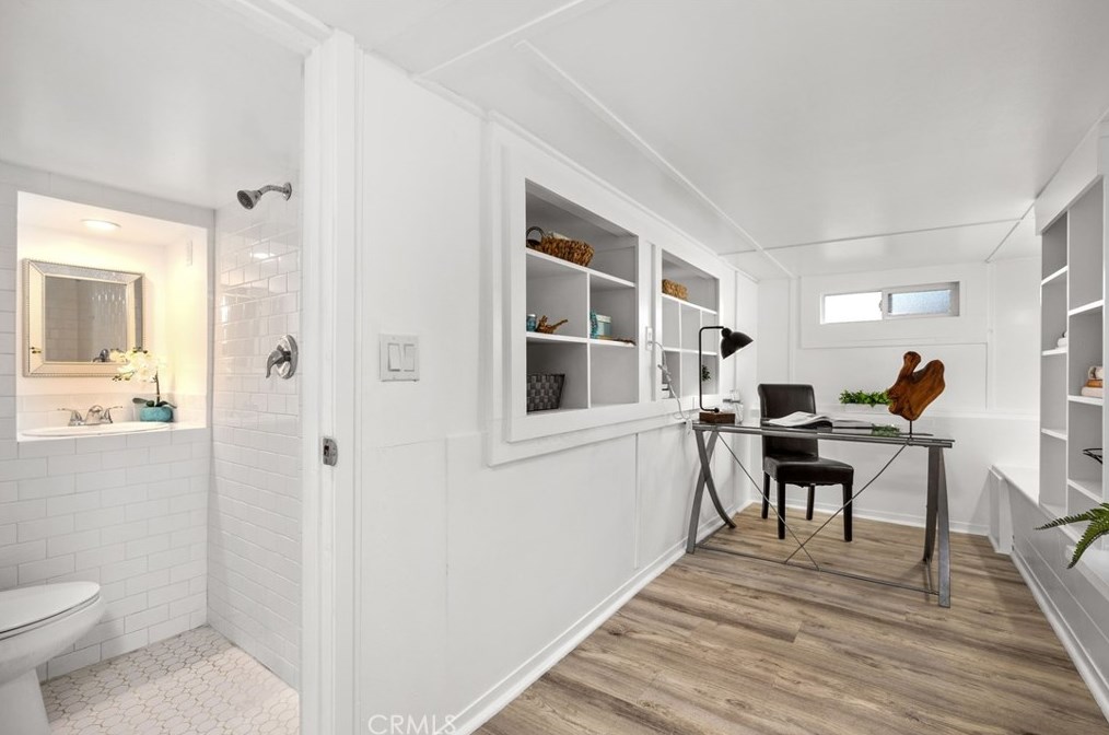 729 Maltman Ave, Los Angeles CA  90026-3550 exterior