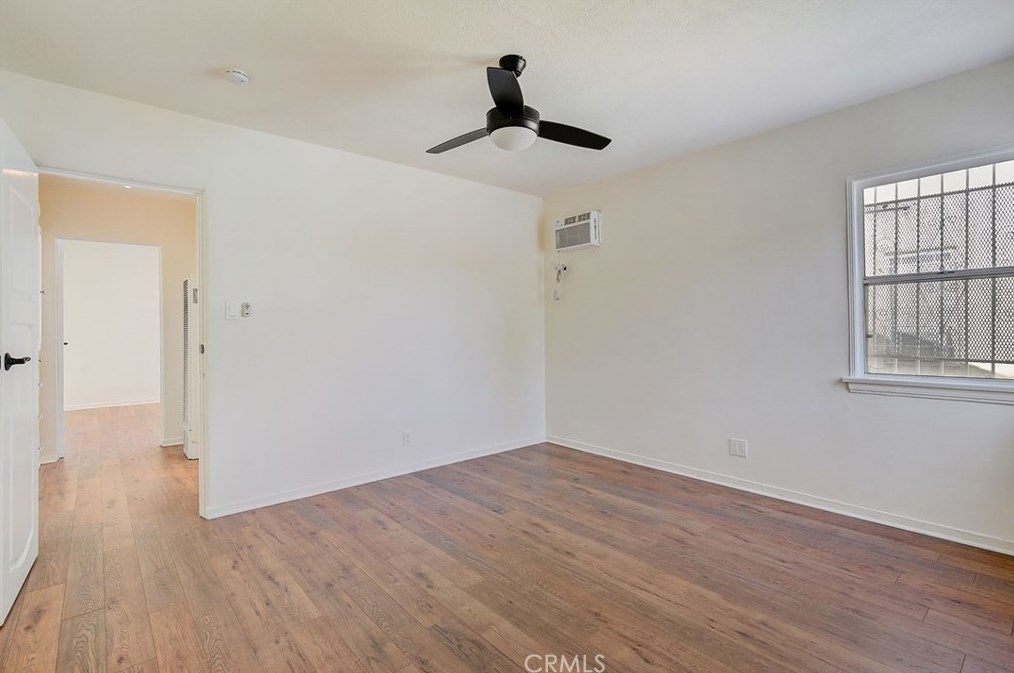 6233 Van Ness Ave, Los Angeles CA  90047-1665 exterior
