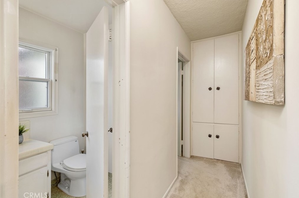 1318 Helberta Ave, Redondo Beach CA  90277-5130 exterior