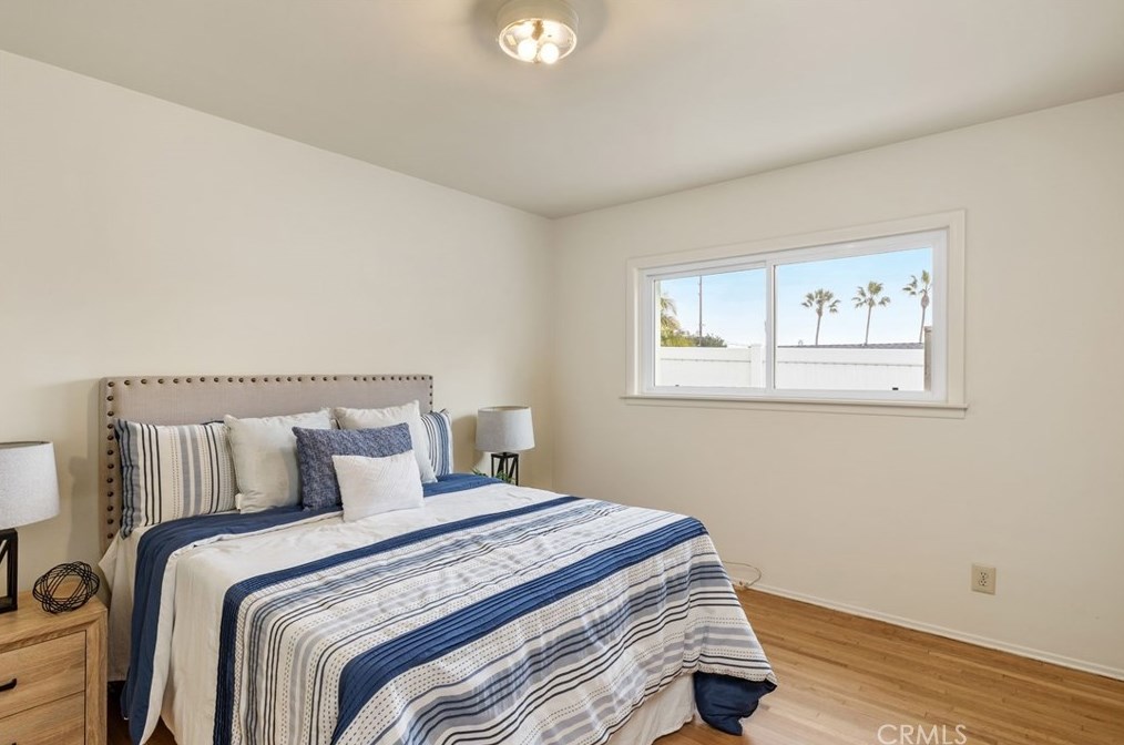 1318 Helberta Ave, Redondo Beach CA  90277-5130 exterior