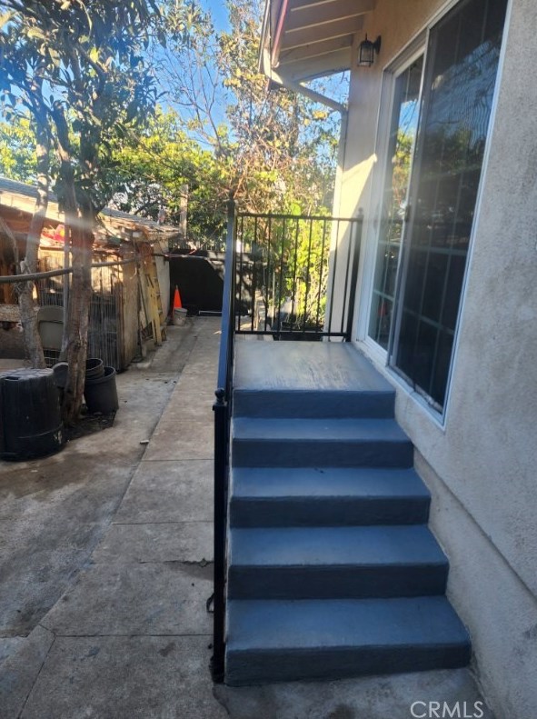 4715 Mascot St, Los Angeles CA  90019-5708 exterior