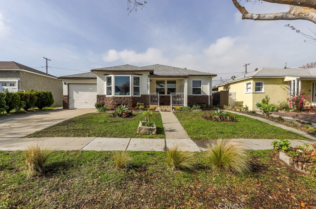 17203 Elgar Ave, Torrance CA  90504-2623 exterior