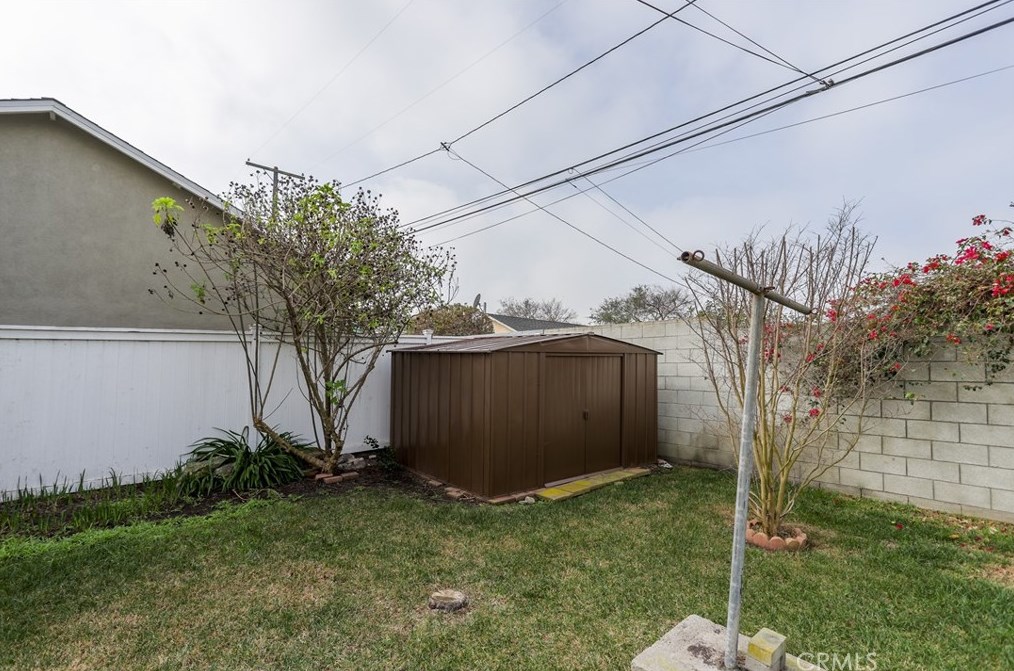 17203 Elgar Ave, Torrance CA  90504-2623 exterior