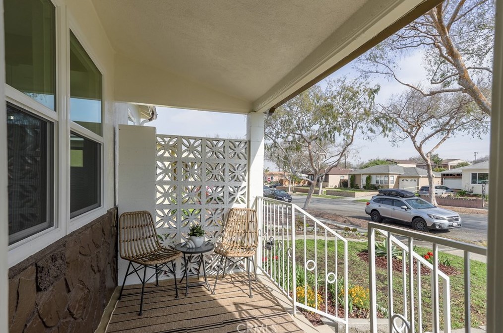 17203 Elgar Ave, Torrance CA  90504-2623 exterior