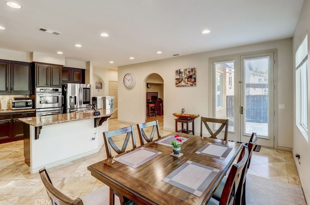 36260 Redbud Ln, Murrieta CA  92562-4382 exterior