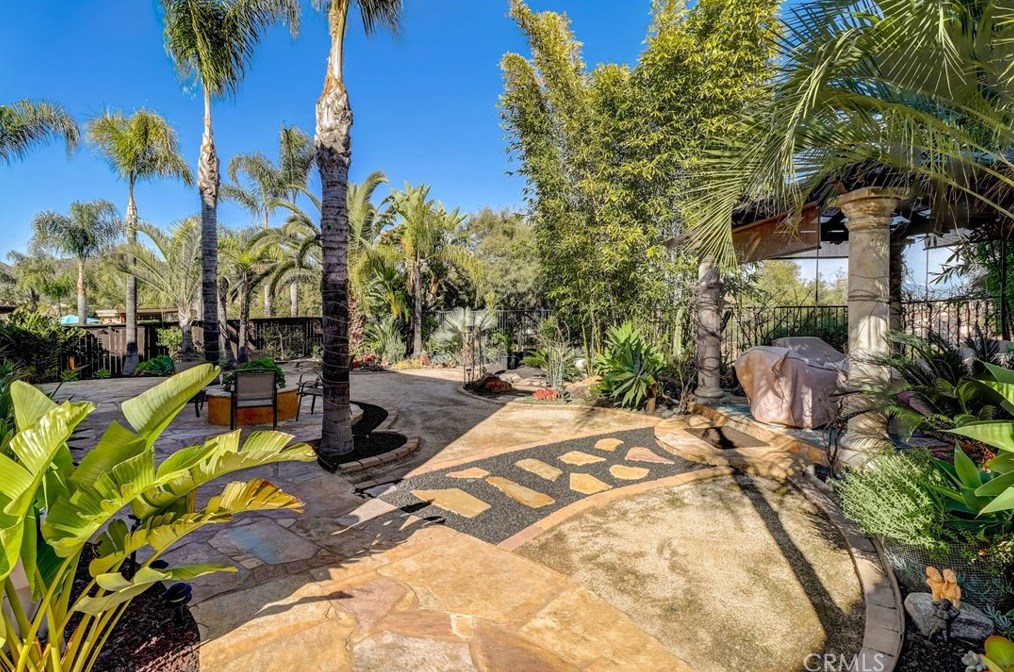 36260 Redbud Ln, Murrieta CA  92562-4382 exterior