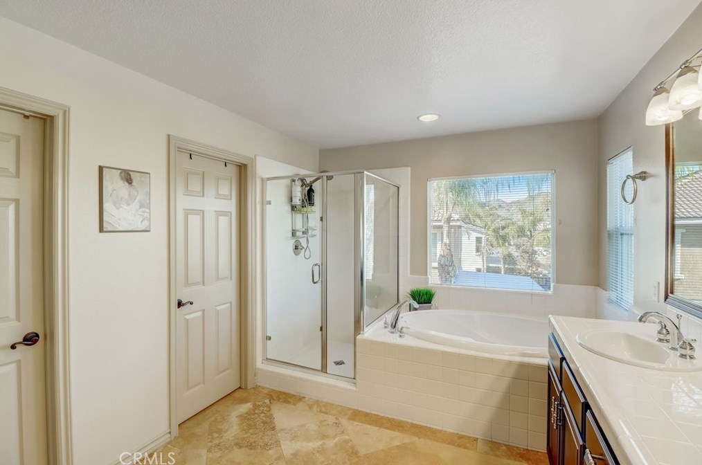 36260 Redbud Ln, Murrieta CA  92562-4382 exterior