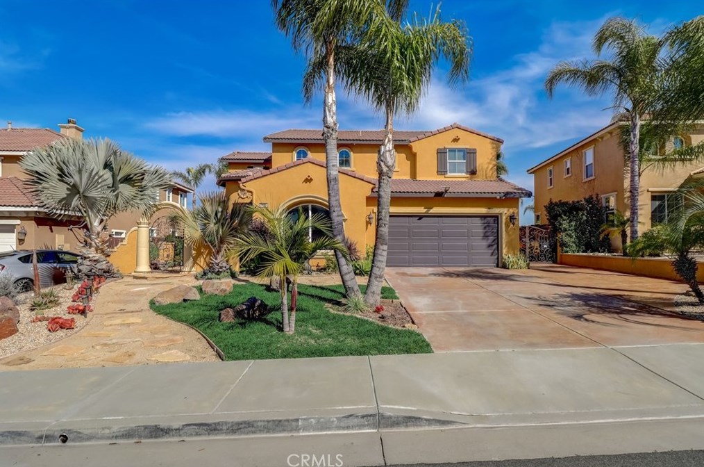 36260 Redbud Ln, Murrieta CA  92562-4382 exterior