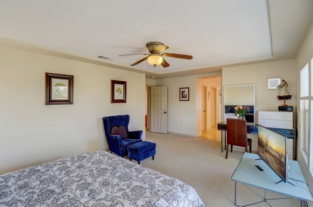 36260 Redbud Ln, Murrieta CA  92562-4382 exterior