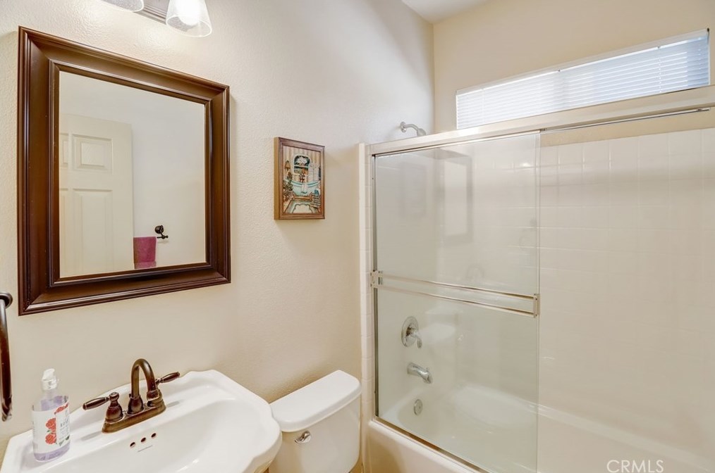 36260 Redbud Ln, Murrieta CA  92562-4382 exterior