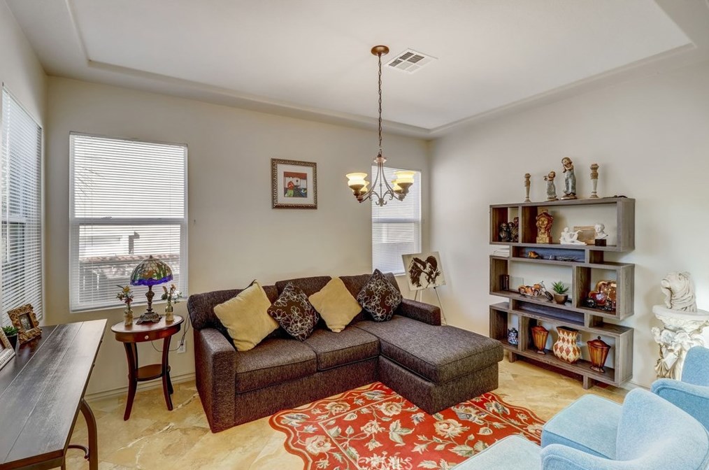 36260 Redbud Ln, Murrieta CA  92562-4382 exterior