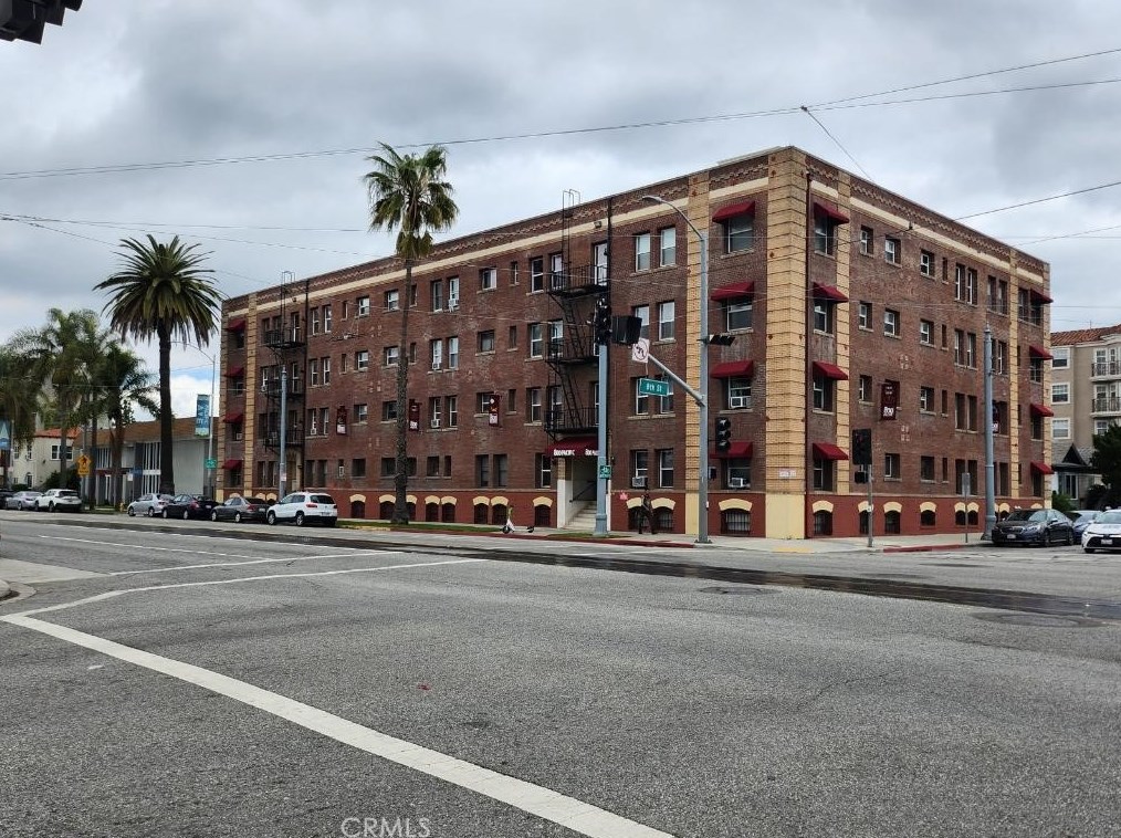 800 Pacific Ave, Long Beach CA  90813-4282 exterior