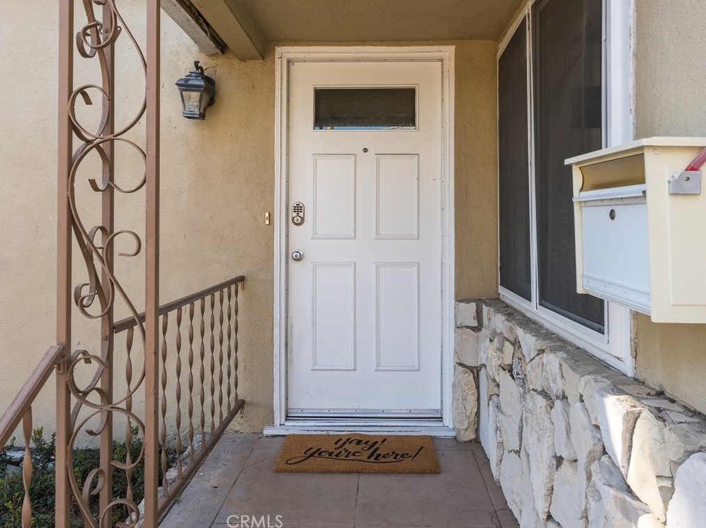 425 Maple Ave, El Segundo CA  90245-2423 exterior