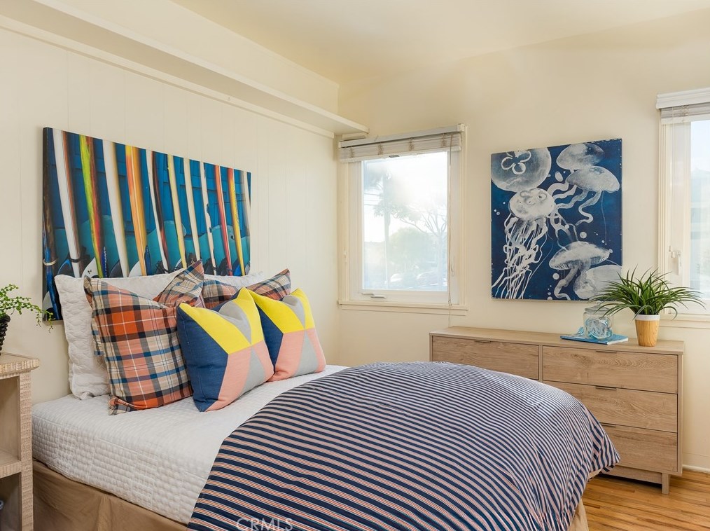 425 Maple Ave, El Segundo CA 90245-3321 exterior