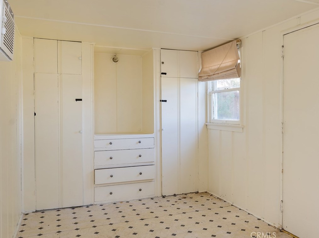 425 Maple Ave, El Segundo CA 90245-3321 exterior