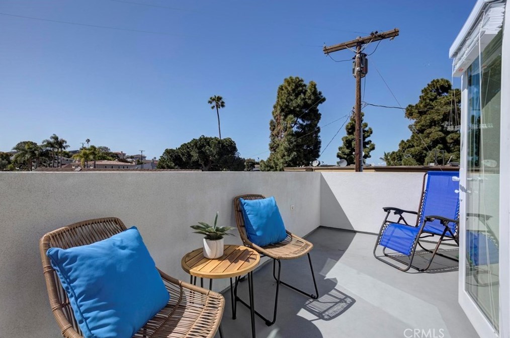 6160 Pacific Coast Hwy, Redondo Beach CA  90277-5907 exterior