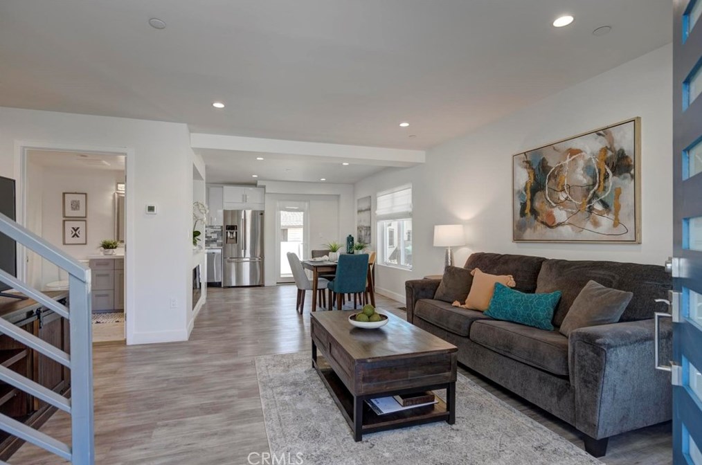 6160 Pacific Coast Hwy, Redondo Beach CA  90277-5907 exterior