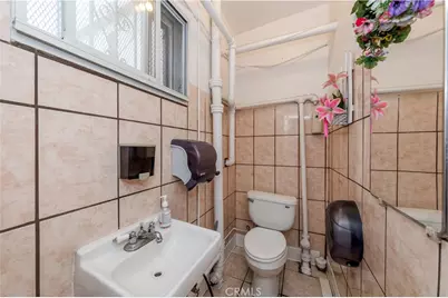 1170 N Wilmington Boulevard, Wilmington, CA 90744 - Photo 21