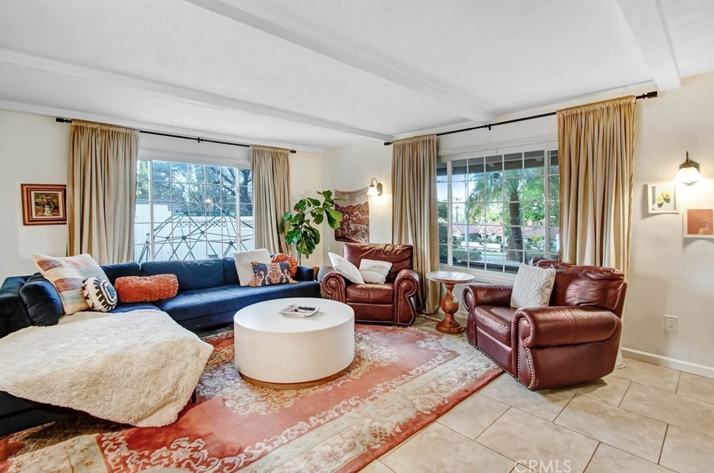1510 Country Club Dr, Riverside CA  92506-3613 exterior