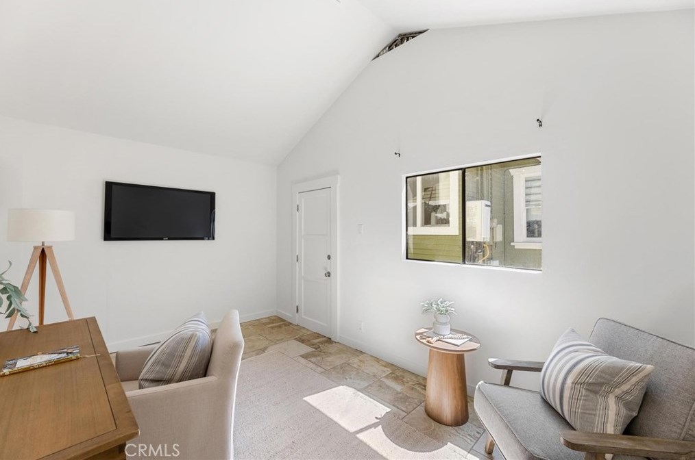 1641 10th St, Long Beach CA  90813-5035 exterior