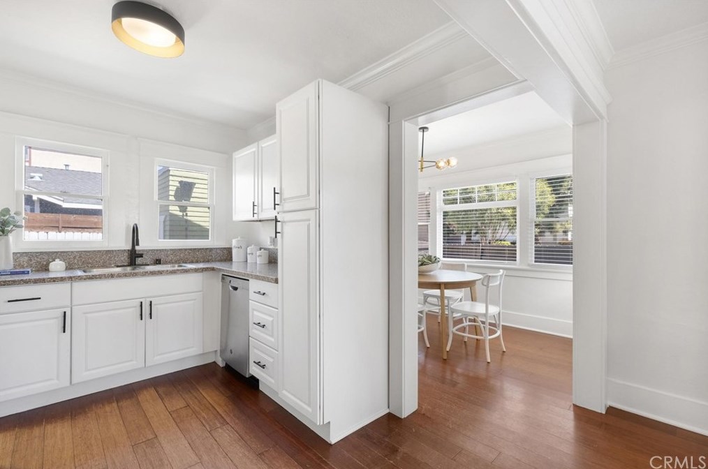 1641 10th St, Long Beach CA  90813-5035 exterior