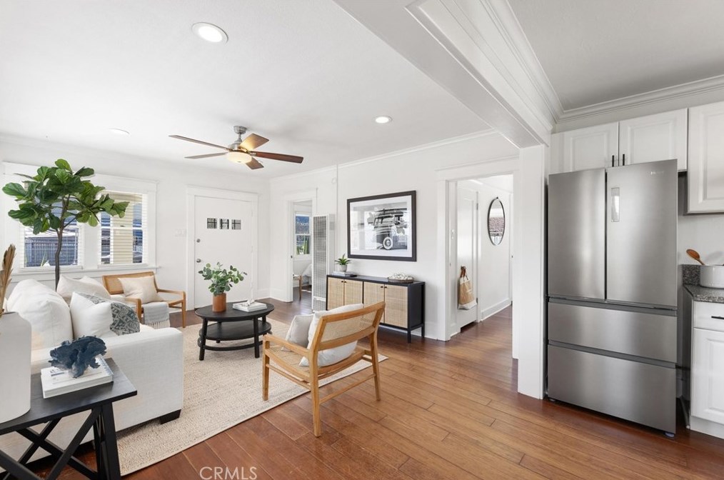 1641 10th St, Long Beach CA  90813-5035 exterior