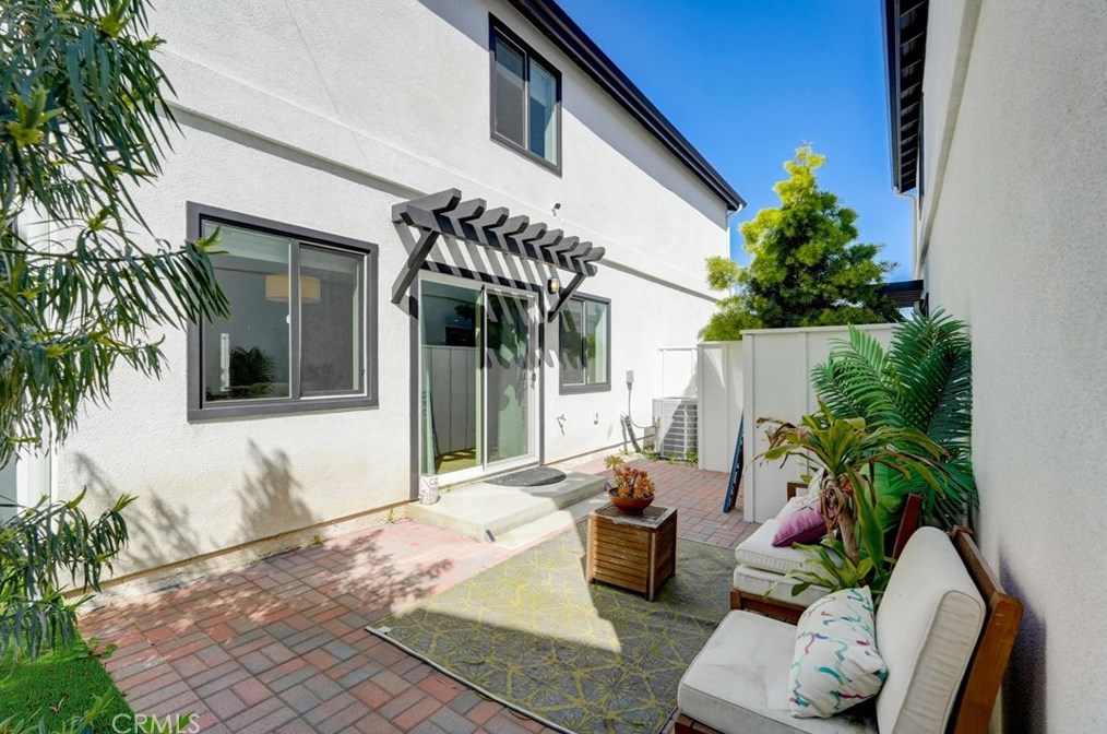 24236 Ocean Ave, Torrance CA  90505-6428 exterior