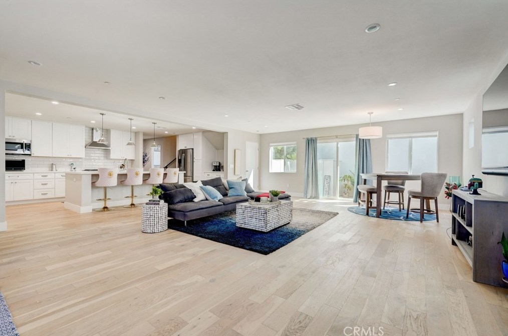 24236 Ocean Ave, Torrance CA  90505-6428 exterior
