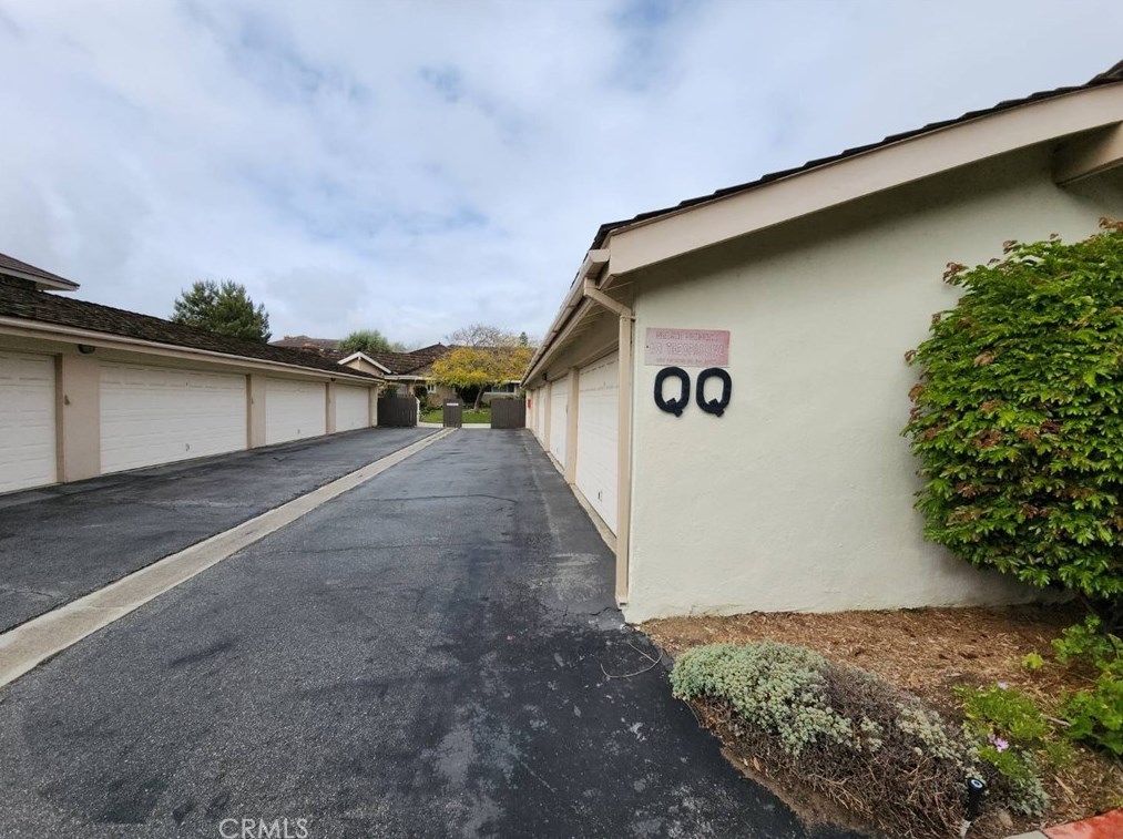 23017 Nadine Cir, Torrance CA  90505-2722 exterior