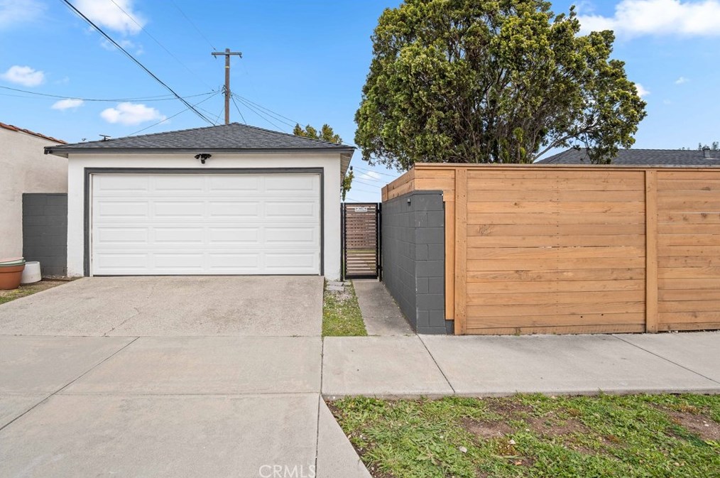 3755 59th Pl, Los Angeles CA  90043-2921 exterior