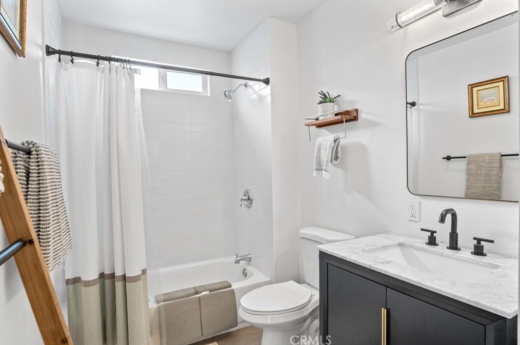 3755 59th Pl, Los Angeles CA  90043-2921 exterior