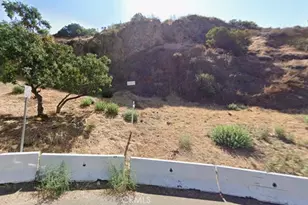 2354 Holly Dr, Los Angeles, CA 90068 - Photo 1