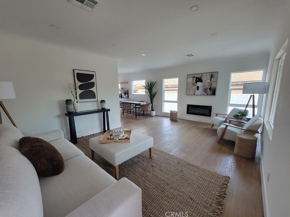 625 31 St, Long Beach CA 90806-1301 exterior