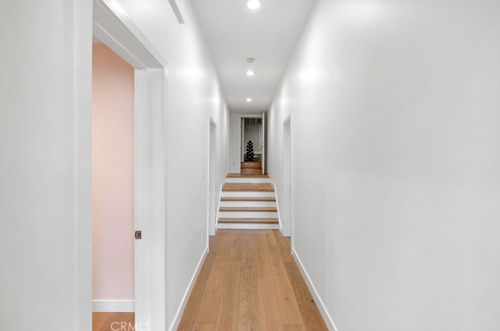 422 Maple Ave, El Segundo CA  90245-2422 exterior