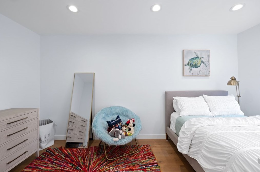 422 Maple Ave, El Segundo CA  90245-2422 exterior