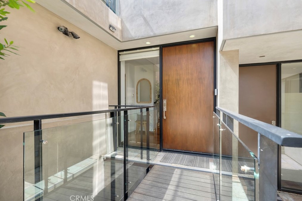 1308 Manhattan Ave, Manhattan Beach CA  90266-4746 exterior