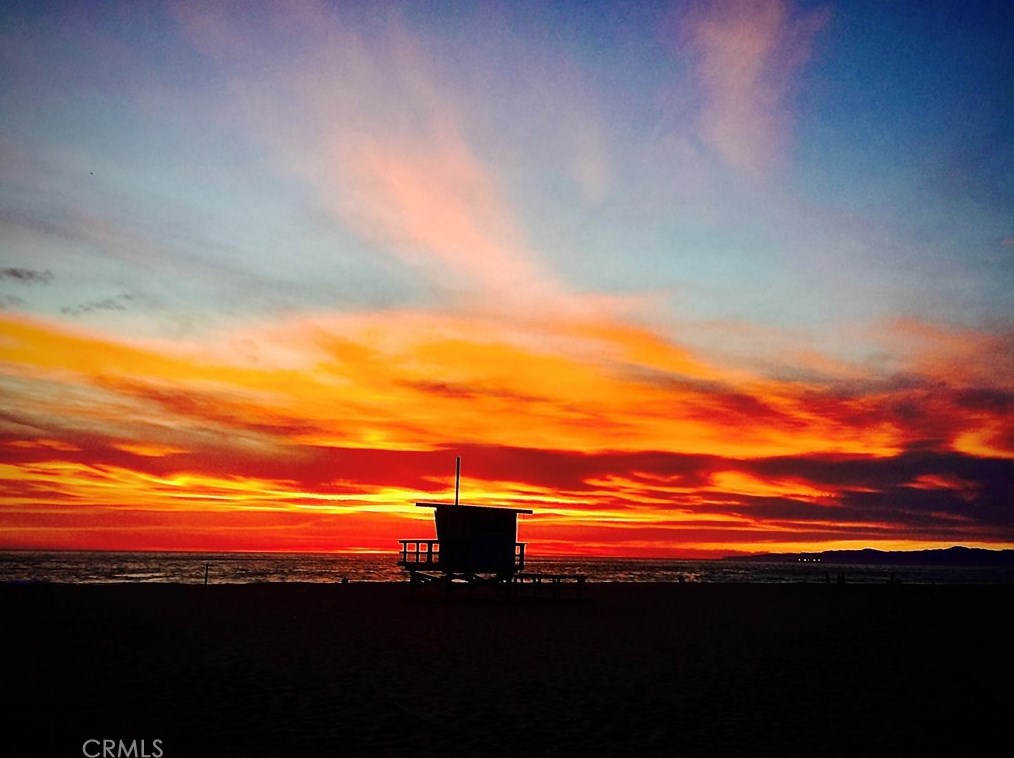 1308 Manhattan Ave, Manhattan Beach CA  90266-4746 exterior
