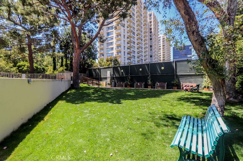 2170 Century Park, Los Angeles CA  90067-2235 exterior