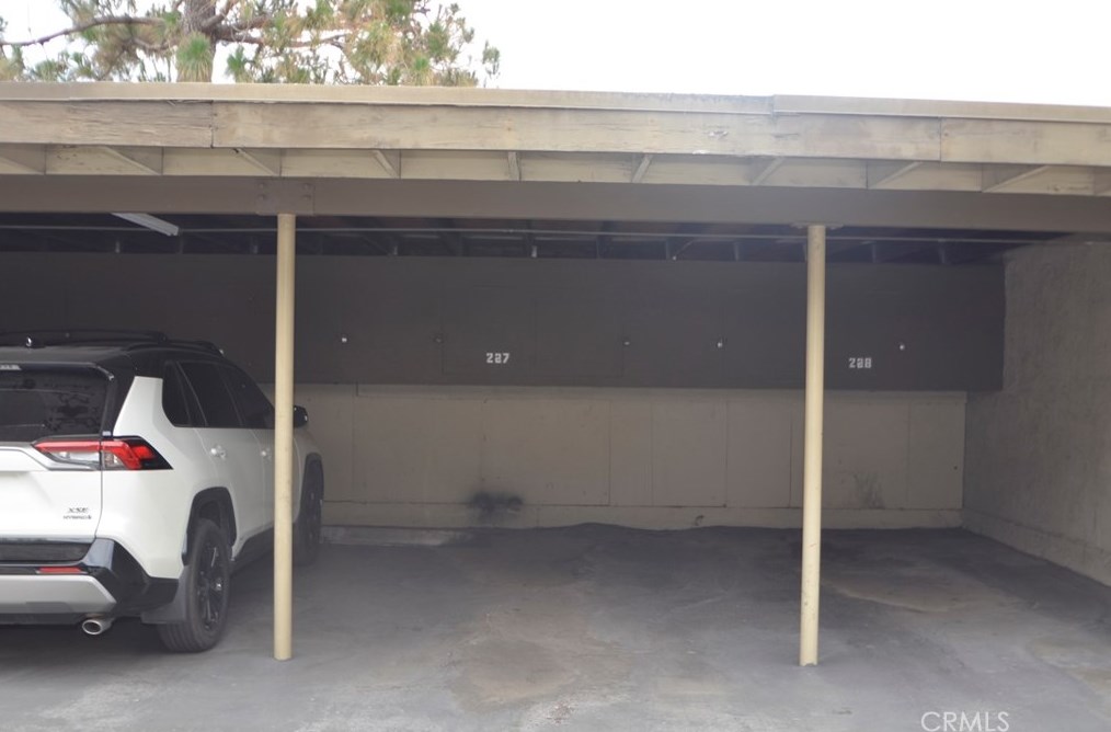 806 Coriander Dr, Torrance CA 90502-3080 exterior