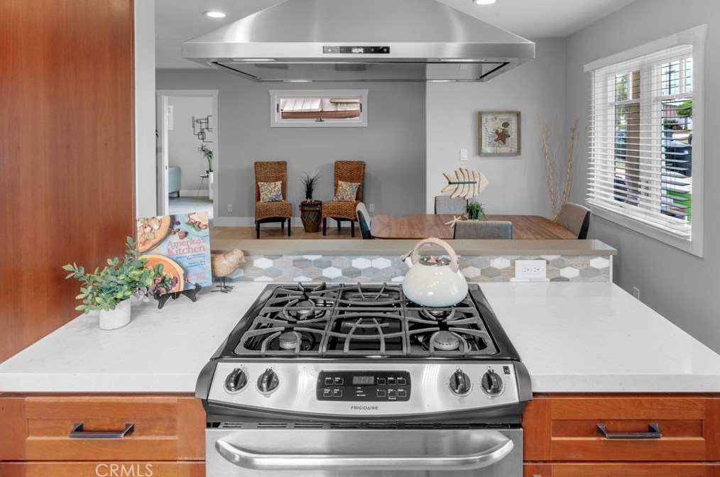 2427 239 St, Torrance CA  90501-5925 exterior