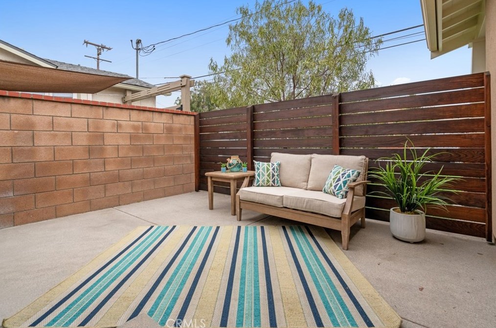 2427 239 St, Torrance CA  90501-5925 exterior