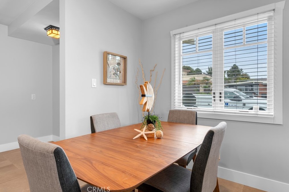 2427 239 St, Torrance CA  90501-5925 exterior