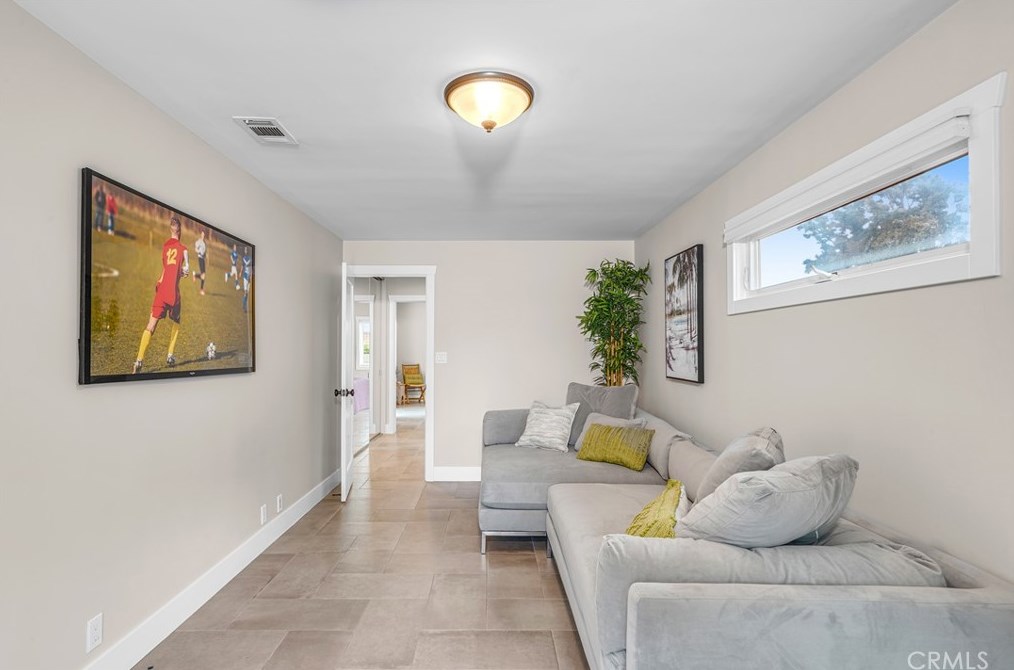 2427 239 St, Torrance CA  90501-5925 exterior