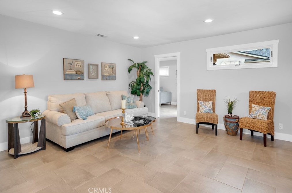 2427 239 St, Torrance CA  90501-5925 exterior