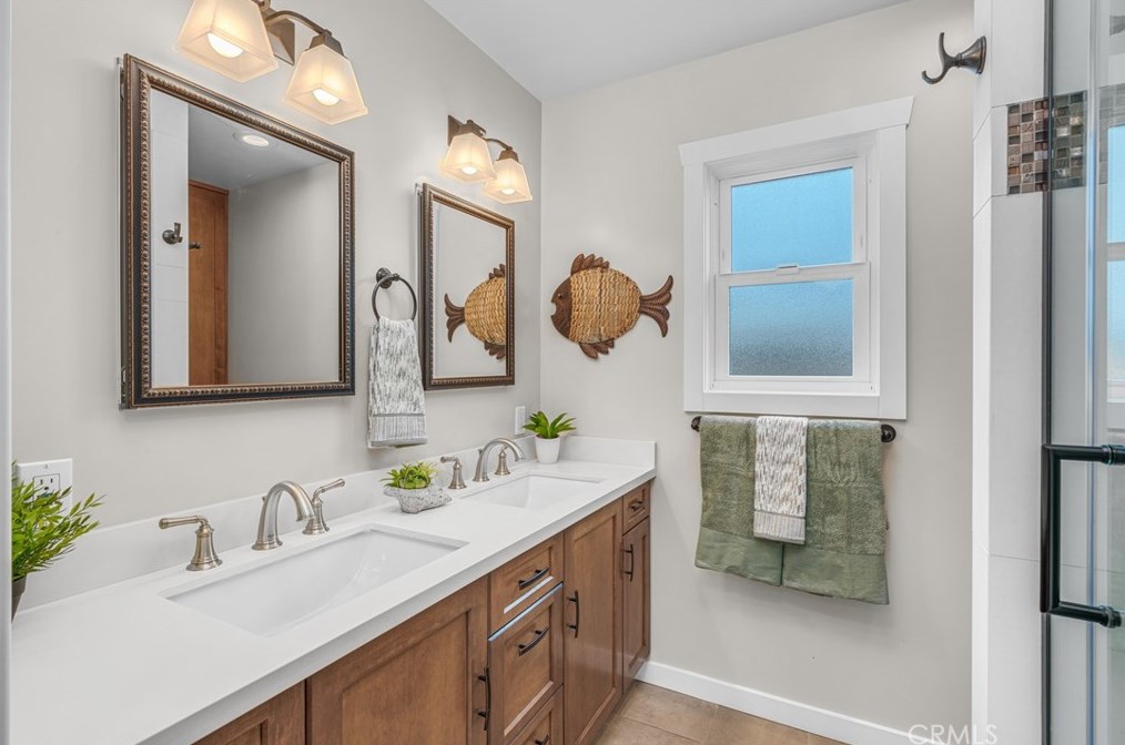 2427 239 St, Torrance CA  90501-5925 exterior