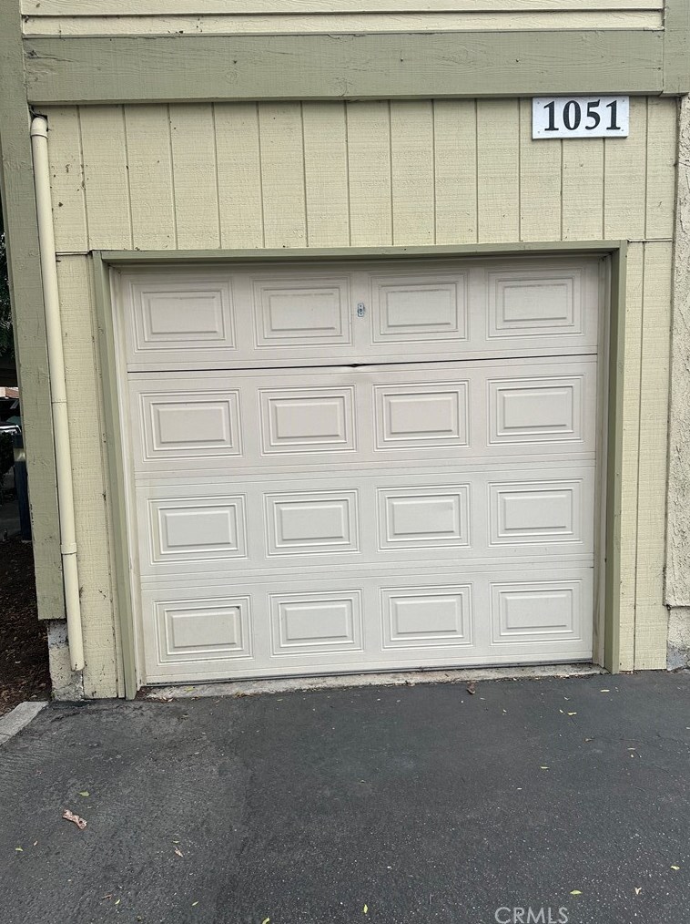 1051 Francis St, Ontario CA  91761-5633 exterior