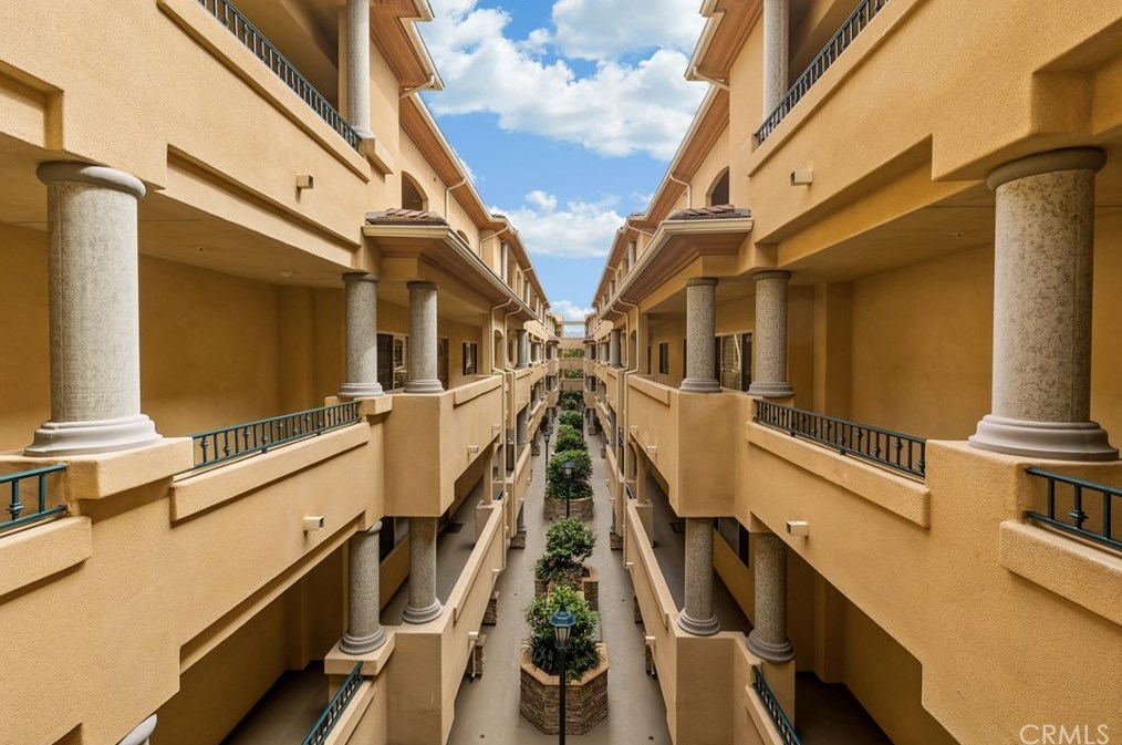 3970 Sepulveda Blvd, Torrance CA  90505-2374 exterior