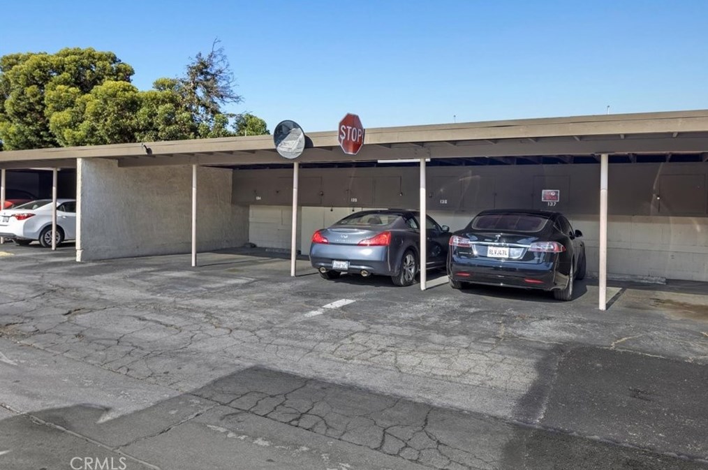 832 Coriander Dr, Torrance CA  90502-3017 exterior